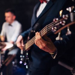 Живая музыка